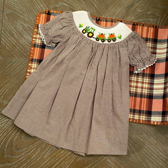 Smocked Monkey Other - NWOT Smocked Dress